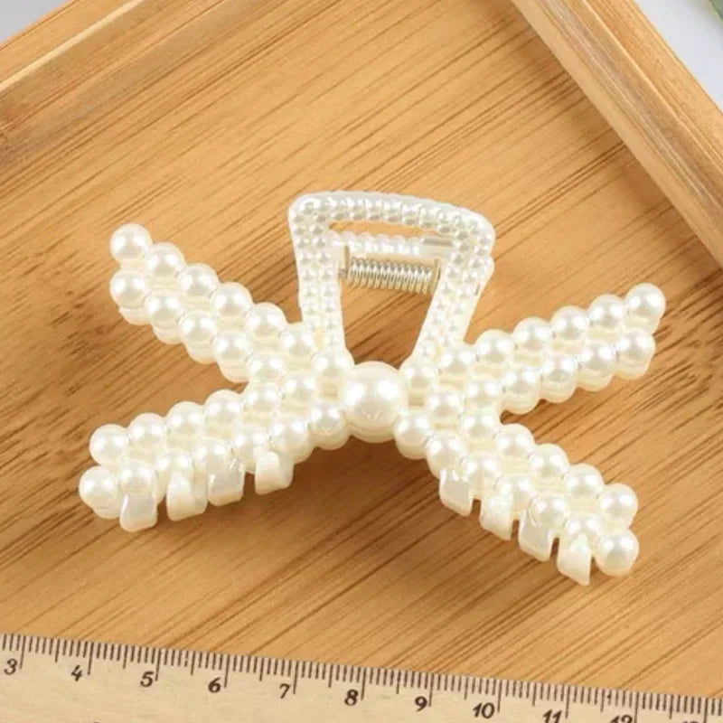 Elegant Pearls Beads Hairpin for Women Fashion Geometric Hair Claw Barrettes Headwear Horsetail Hair Clips Hair Crab Accessories