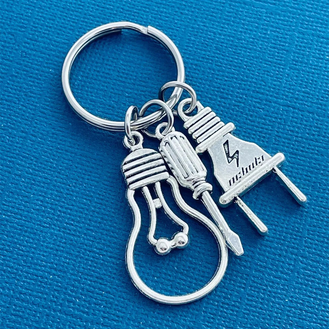 Light Bulb Screwdriver Engineer Repairman Keychain Handmade DIY KeyRing Man Accessories Jewelry Pendant Gift