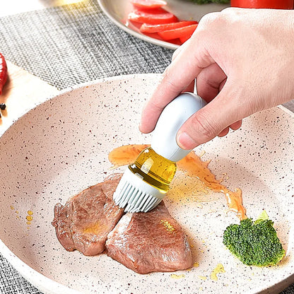 Portable Kitchen Oil Bottle Silicone Brush Control Quantitative With Barbecue Spray Bottle For BBQ Cooking Baking Oil Dispenser