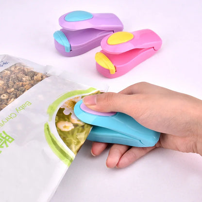 Kitchen Accessories Tools Mini Portable Food Clip Heat Sealing Machine Sealer Home Snack Bag Sealer Kitchen Utensils Gadget Item