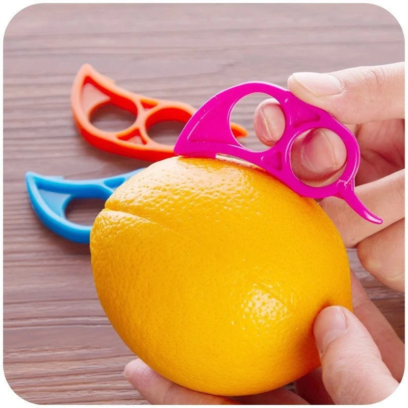 6pcs Creative Orange Peeler Lemon Slicer Fruit Stripper Easy Opener Citrus Knife Kitchen Gadget Gadget (Random Color)