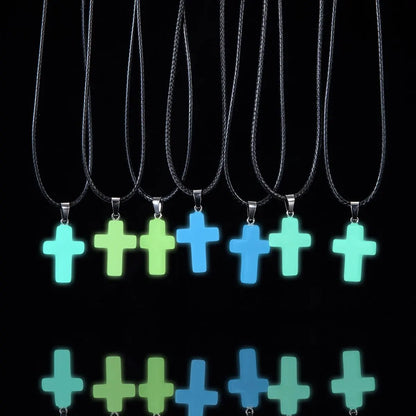 7PCS's Multi -Style Luminous Pendant Necklace, Suitable for Women, Men's Daily Wear, Will Emit Bright Pendant Necklaces