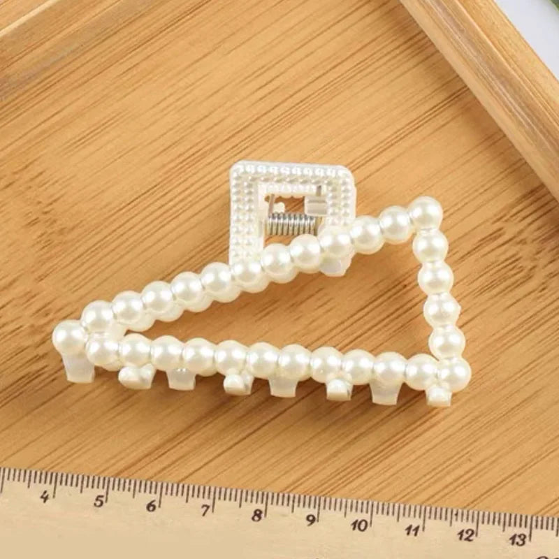 Elegant Pearls Beads Hairpin for Women Fashion Geometric Hair Claw Barrettes Headwear Horsetail Hair Clips Hair Crab Accessories